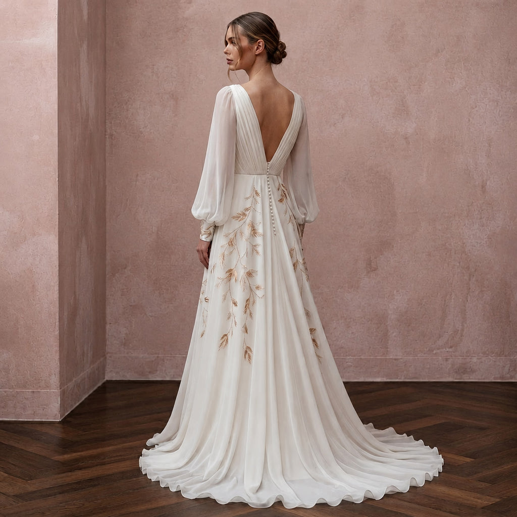 Romantic Chiffon Bridal Gown for an Autumn Ceremony