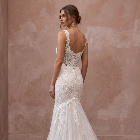 Romantic Ivory Guipure Lace Sweetheart Neckline Fit - and - Flare Dress - Apparel & Accessories > Clothing > Wedding & Bridal Party Dresses > Wedding Dresses - Mignonette Bridal