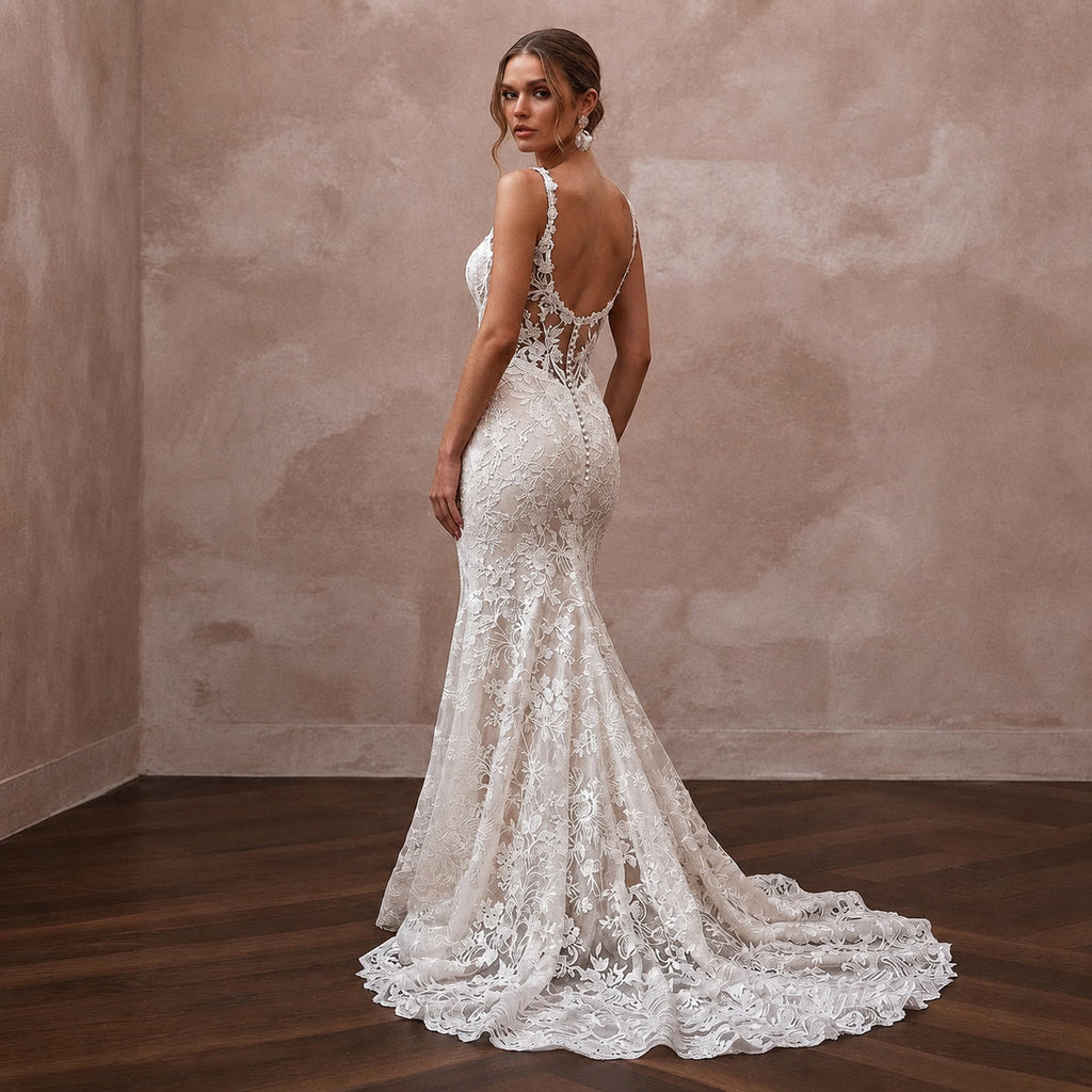Romantic Lace Open Back Wedding Dress with Mermaid Silhouette