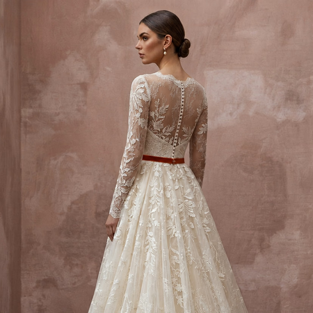 Romantic Lace Wedding Dress for an October Wedding