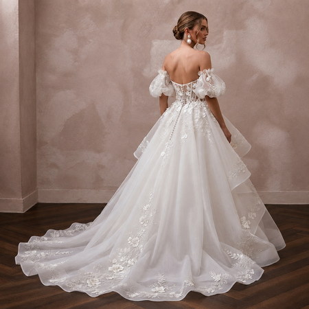 Romantic Organza Ball Gown Bridal Dress with Detachable Train