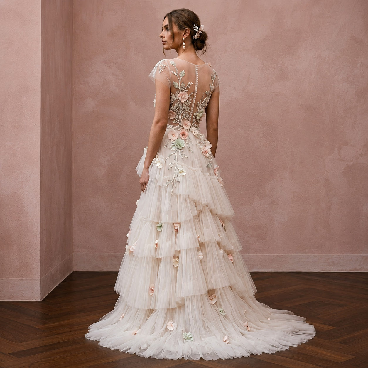 Romantic Tulle Bridal Gown for a Spring Outdoor Wedding
