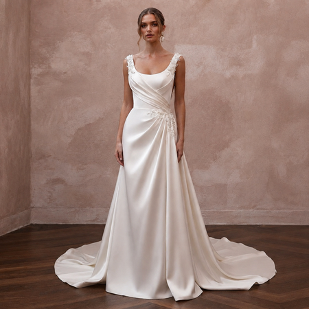 Scoop Neck Wedding Dresses with Romantic Satin Draping