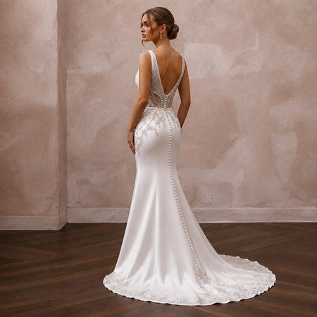 Second Wedding Satin Wedding Dress with V-Neck and Sheath Silhouette