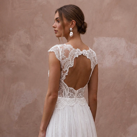 Short Wedding Dresses with Romantic Lace Details