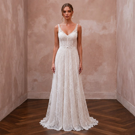 Simple Lace Bridal Gown for a Beach Wedding
