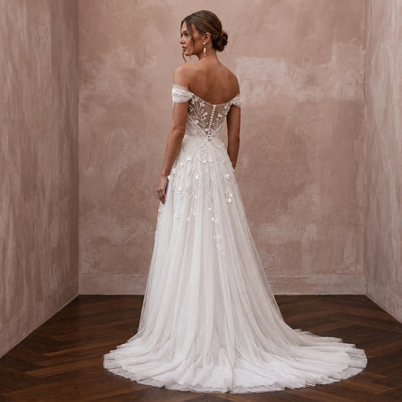 Simple Tulle Wedding Dress for a Romantic Elopement - Apparel & Accessories > Clothing > Wedding & Bridal Party Dresses > Wedding Dresses - Mignonette Bridal