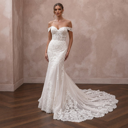 Trumpet Lace Wedding Dresses with Elegant Trains - Apparel & Accessories > Clothing > Wedding & Bridal Party Dresses > Wedding Dresses - Mignonette