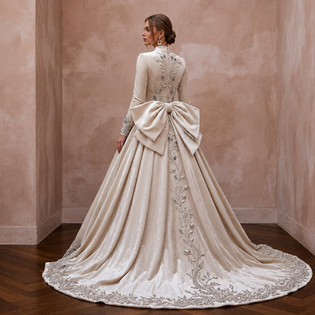Velvet-Inspired Satin Bridal Gown for a Winter Ceremony