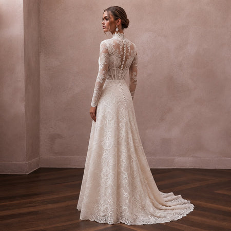 Vintage Lace Bridal Dress for a Winter Wedding