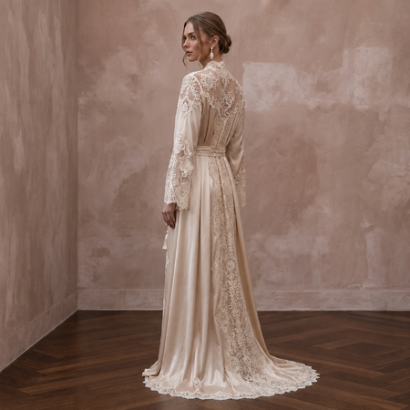 Vintage Lace Champagne Silk Robe for Getting Ready Photoshoot