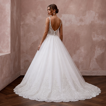 White Wedding Dresses with Classic Ball Gown Silhouettes