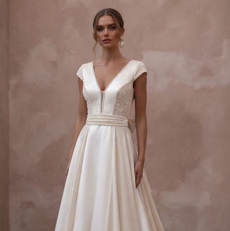 Winter Wedding Dresses with Velvet and Satin Details